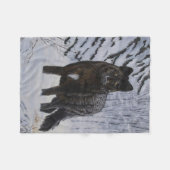 黒いオオカミ フリースブランケット (正面(横))