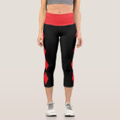 黒いカプリレギンスに赤いダイヤモンド カプリレギンス (正面)