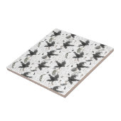 黒いカラス、月と野生の植物ウィッチクラフト タイル (側面)