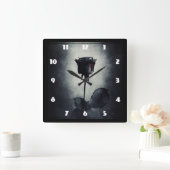 黒いグランジのゴシックの黒のバラの点滴注入の血 スクエア壁時計 (ホーム)