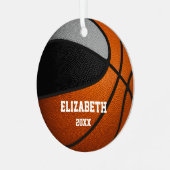 黒いグレーの女の子の男の子はバスケットボールをキープ メタルオーナメント (正面左)