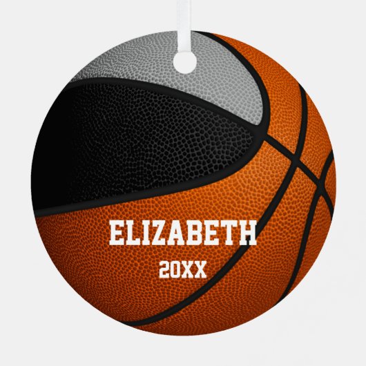 黒いグレーの女の子の男の子はバスケットボールをキープ メタルオーナメント (裏面)