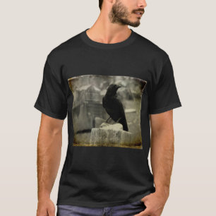 黒いゴシック色のカラス Tシャツ