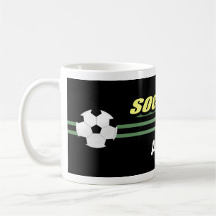 黒いサッカーのマグ コーヒーマグカップ