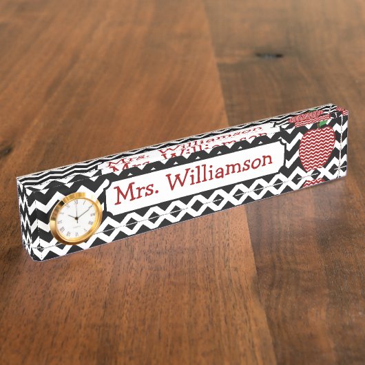 黒いシェブロン赤いAppleの先生のネームプレート デスクネームプレート (側面)