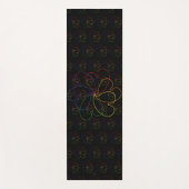 黒いシカラフルックなハートの花 ヨガマット (正面)