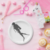 黒いシルエットのスキューバダイバー ペーパープレート (パーティー)