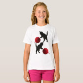 黒いシルエットの子猫と赤い毛糸のボール Tシャツ (正面フル)