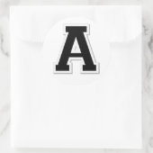 黒いシールでイニシャルAの文字を綴る ラウンドシール (バッグ)