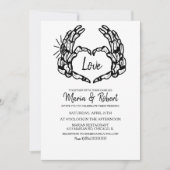 黒いスケルトンの手のハートと結婚指輪 招待状 (正面)