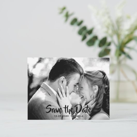 黒いタイポグラフィ写真の日付の保存 案内ポストカード (スタンド正面)