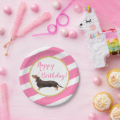 黒いタンのダックスフントのピンクの女の子の誕生日 ペーパープレート (パーティー)