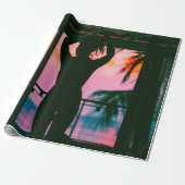 黒いタンクの上に乗った女性と黒い上に立ったズボン ラッピングペーパー (アンロールド)