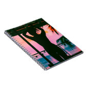 黒いタンクトップの女性とブラックの上に立っているズボン ノートブック (右側)