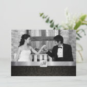 黒いダマスク織および銀のモダンな結婚式の招待 招待状 (スタンド正面)