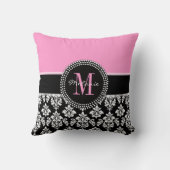 黒いダマスク織のピンクのモノグラムのパーソナライズな枕 クッション (裏面)