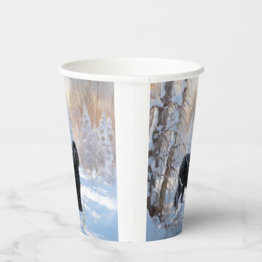 黒いテリアロシアのが雪のクリスマスを許した 紙コップ (右)