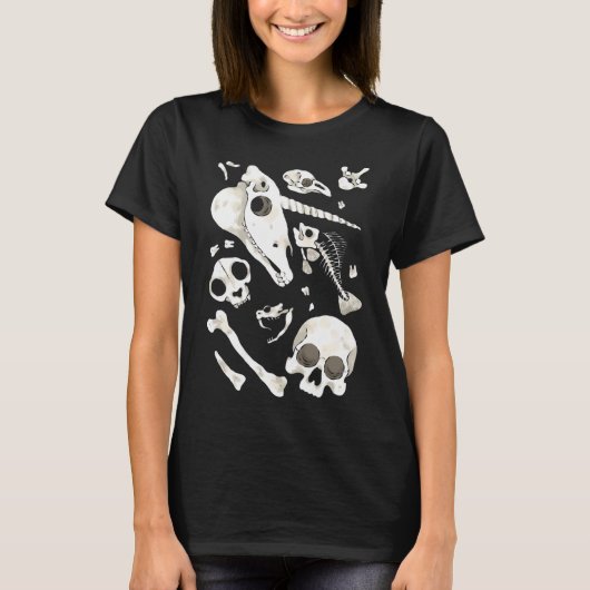 黒いドクロと骨 - ヴンダーカンマー Tシャツ (正面)