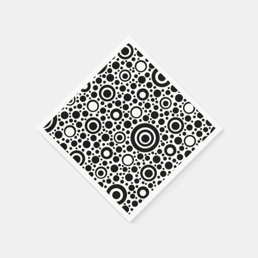 黒いドットと円パターン+テキストと背景。 スタンダードカクテルナプキン (角)
