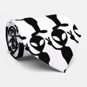 黒いネクタイのエイリアン ネクタイ (ロール)