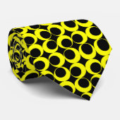 黒いネクタイのレトロの黄色いリング ネクタイ (ロール)