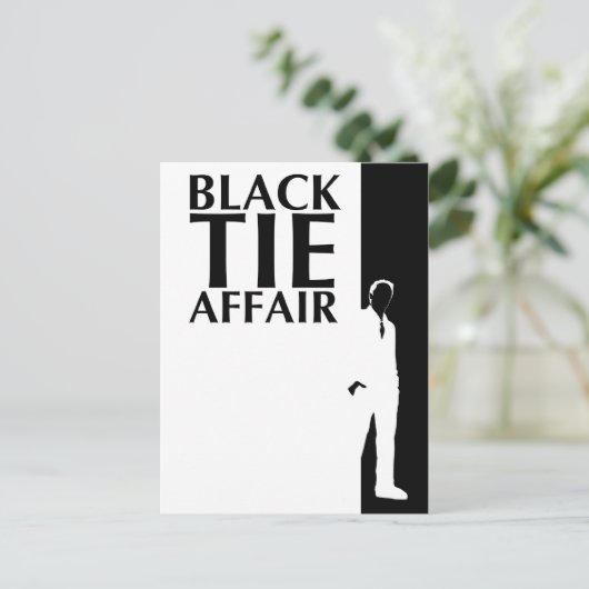 黒いネクタイの問題：深刻なシルエット ポストカード (スタンド正面)