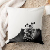 黒いハイビスカス クッション (ブランケット)