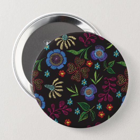 黒いバックグロに花が付いた刺繍のブローチ 缶バッジ (正面&裏面)