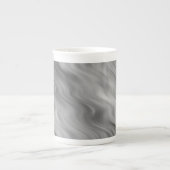 黒いバラの波状テクスチャ ボーンチャイナマグカップ (正面)