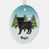 黒いパグかわいい漫画の犬の雪の冬の森 セラミックオーナメント (右)