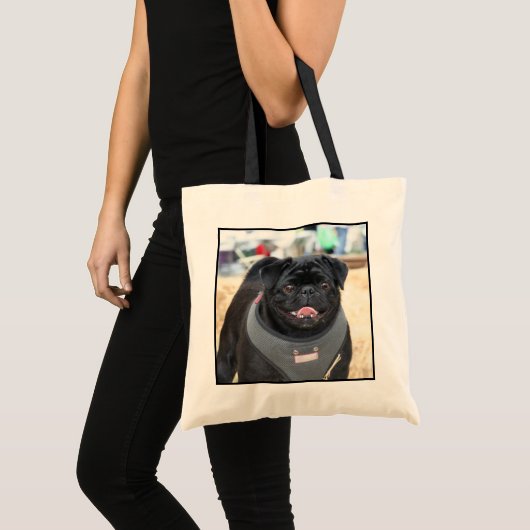 黒いパグのトートバック トートバッグ (正面(商品))
