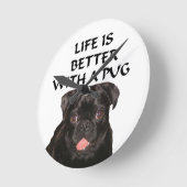 黒いパグの時計 ラウンド壁時計 (傾斜)