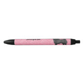 黒いパグの犬のピンクのハート柄の名前入り 黒ボールペン (正面)