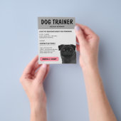 黒いパグの犬トレーナー 犬のペットサービス グレー チラシ (手)