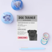 黒いパグの犬トレーナー 犬のペットサービス グレー チラシ (シングル)