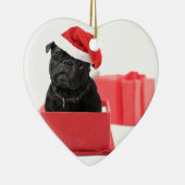 黒いパグ犬の現在かギフト セラミックオーナメント (右)