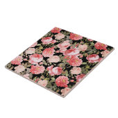 黒いパターンのピンクのビクトリアンなバラ タイル (側面)