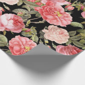 黒いパターンのピンクのビクトリアンなバラ ラッピングペーパー (角)
