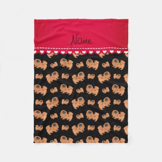 黒いパーソナライズされたペキゲスの犬の名前 フリースブランケット (正面)