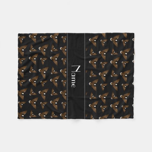 黒いパーソナライズされたワシの名前 フリースブランケット (正面(横))