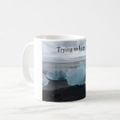 黒いビーチの氷入りマグカップ コーヒーマグカップ (正面左)