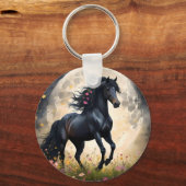 黒いファンタジーの馬が月の前に キーホルダー (正面)