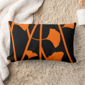 黒いフローラデザインと選択したアクセント色 ランバークッション (ブランケット)