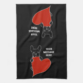 黒いブパーソナライズされたルフランスのドッグと赤いハート キッチンタオル (縦)
