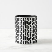 黒いブラシはパターンをなでます マグカップ (中央)