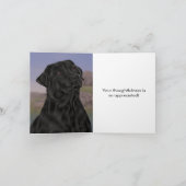 黒いラブラドル・レトリーバー犬は感謝していしています サンキューカード (内部)
