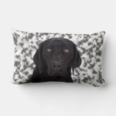 黒いラブラドル・レトリーバー犬 ランバークッション (裏面)