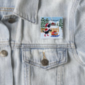 黒いラブラドールのクリスマスサンタ 缶バッジ (インサイチュ)