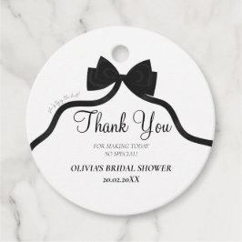 黒いリボンの「結婚する彼女」 ブライダルシャワーのお土産 フェイバータグ