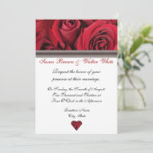 黒いリボンを持つ赤いバラの結婚式招待状 招待状 (スタンド正面)